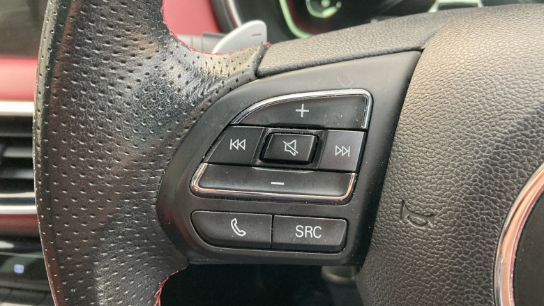 MG Hs 1.5 T-GDI Exclusive 5dr DCT Petrol Hatchback